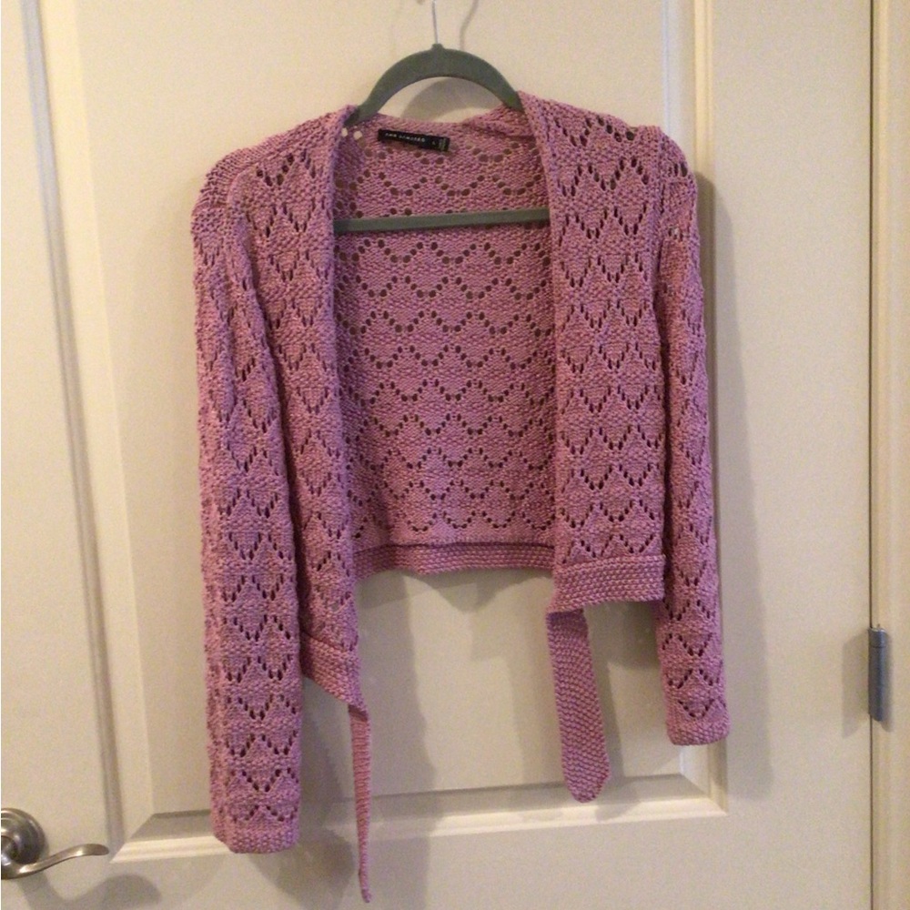 Beautiful shade of pink knit sweater medium
